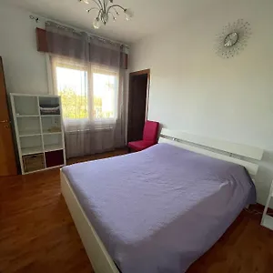 Habitación en casa particular Casa Da Miki E Ico Zelo