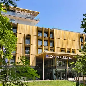Отель Doubletree By Hilton Schonbrunn