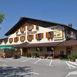 Pensiune Kmecki Hram ***